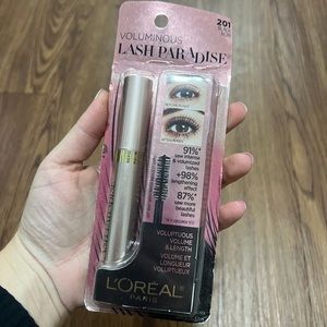 NIB L’Oréal Paris Voluminous Lash Paradise 201 Black